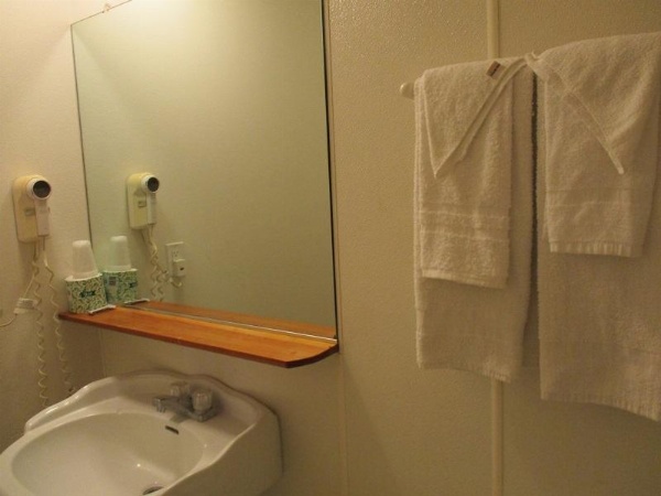 LAX Suites image 13