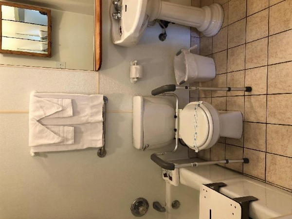 LAX Suites image 18